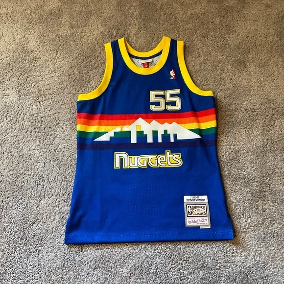 Dikembe Mutombo Jersey - Picture 2 of 8